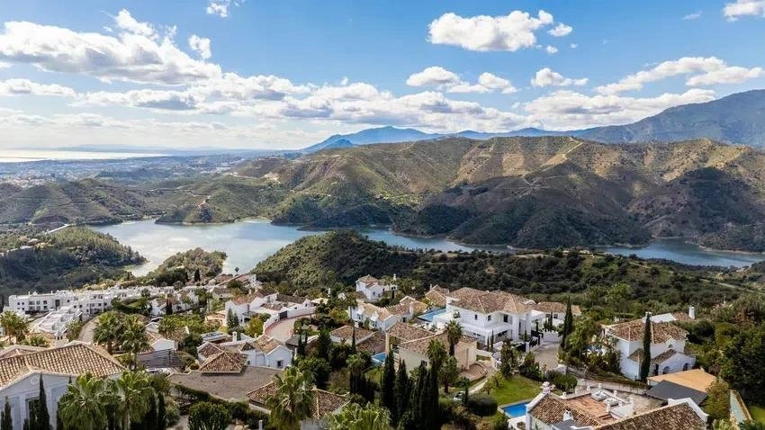 2 - venda casa vista de mar istan andaluzia espanha