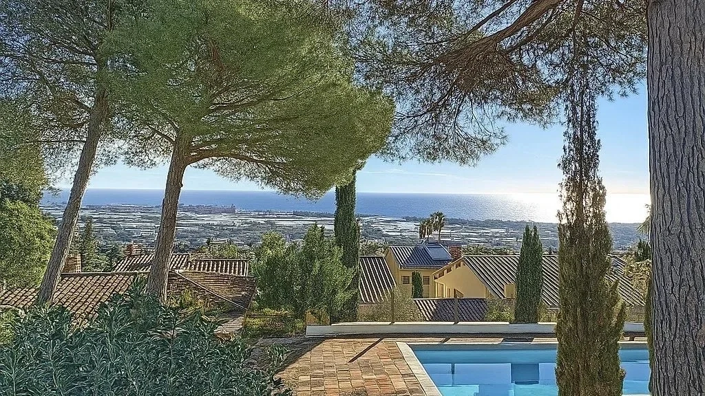 2 - verkoop huis uitzicht op zee premia de dalt catalonia spanje