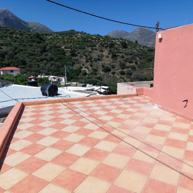 1 - venda casa sfáka creta grécia