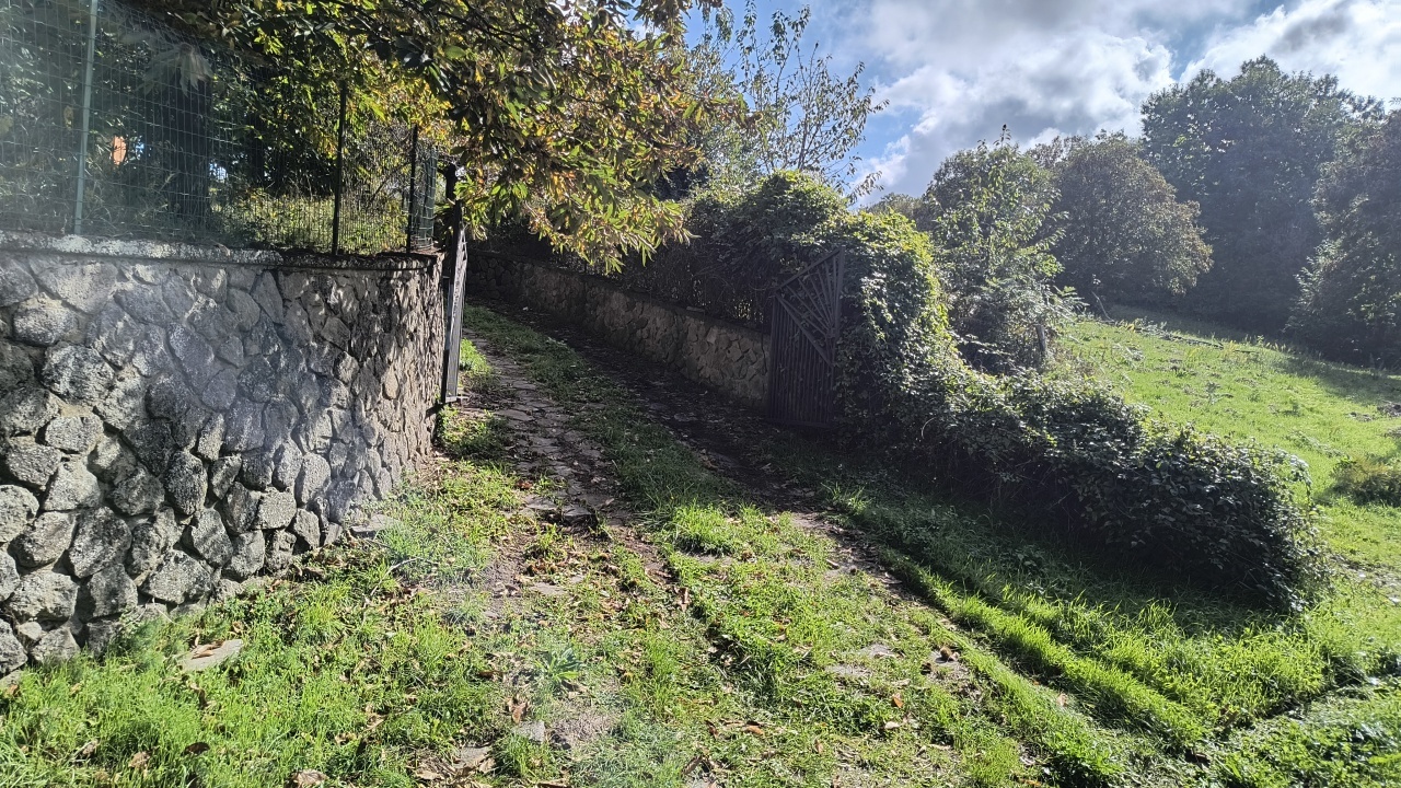 2 - house for sale in arcidosso tuscany italy