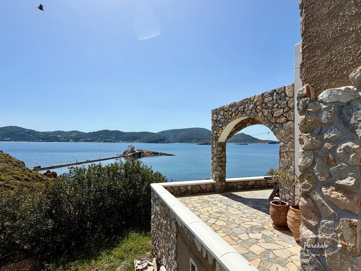 2 - vente maison pieds dans l'eau leros egée méridionale grèce