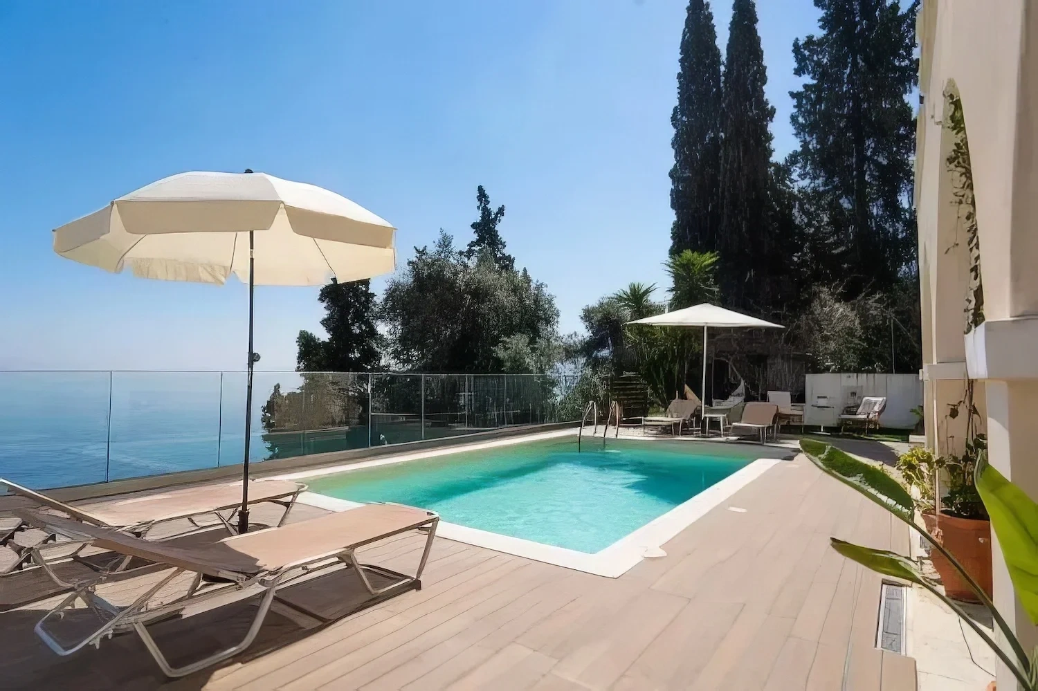 1 - vendita casa fronte mare achílleion isole ioniche grecia