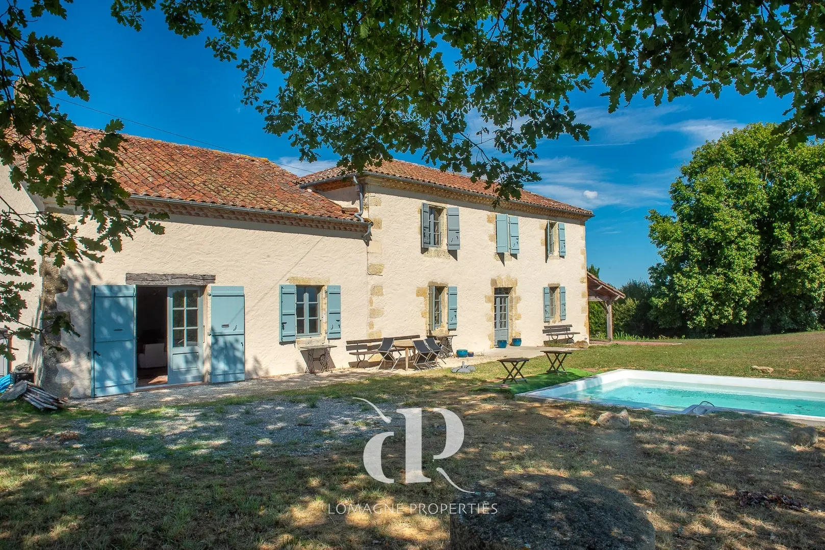 Casa con piscina