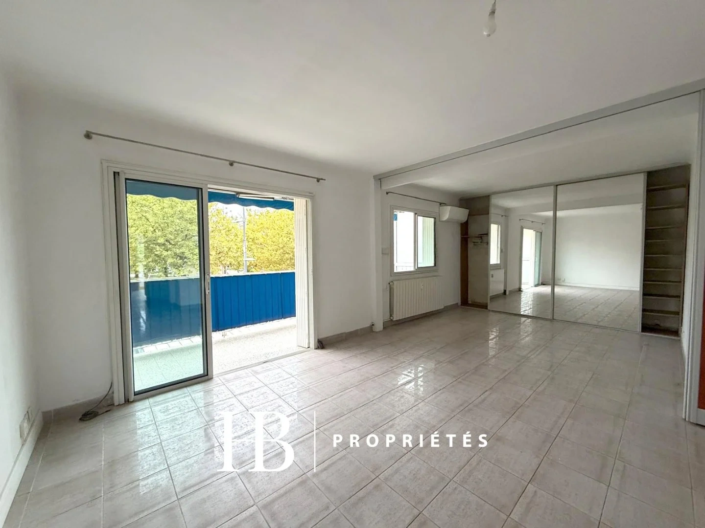 2 - apartment for sale in six fours les plages var france