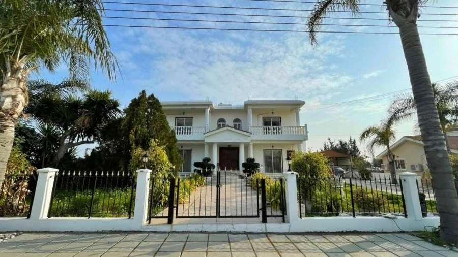 2 - venta villa larnaca lárnaca chipre
