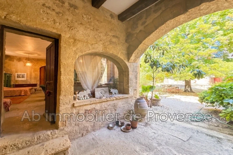 1 - house for sale in rognes bouches-du-rhône france