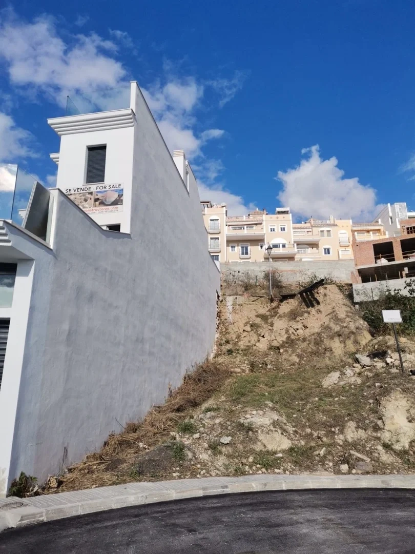 2 - venta terreno vista al mar nerja andalucía españa