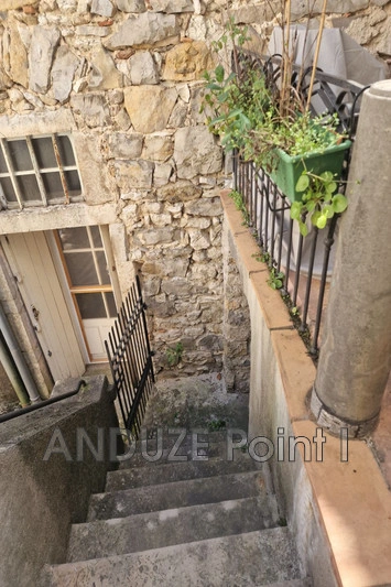 3 bedroom house with terrace