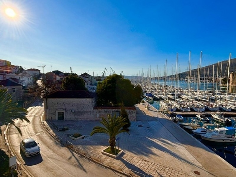 1 - vendita stabile vista mare trogir spalatino-dalmata croazia