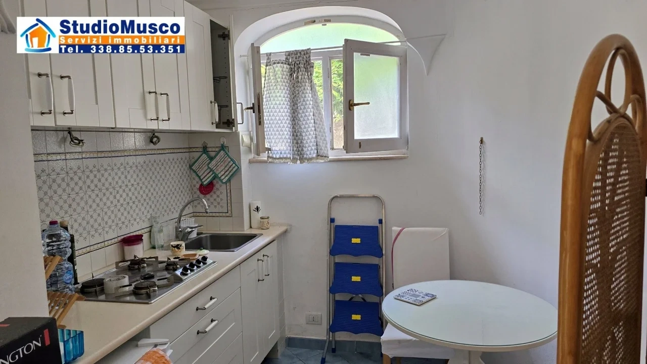 2 - verkoop appartement capri campania italië