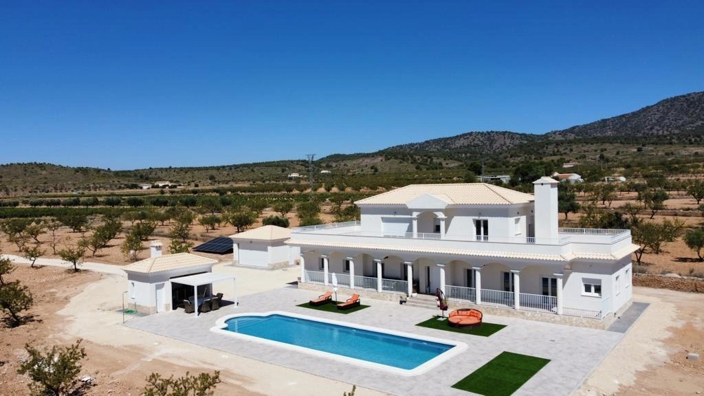 1 - verkoop huis pinoso valencian community spanje