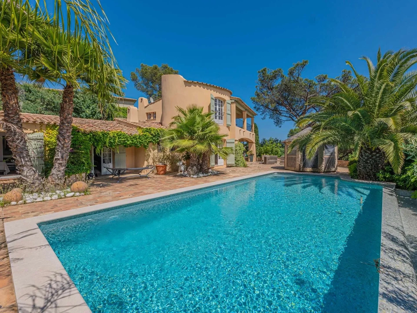 Casa vista mare con piscina