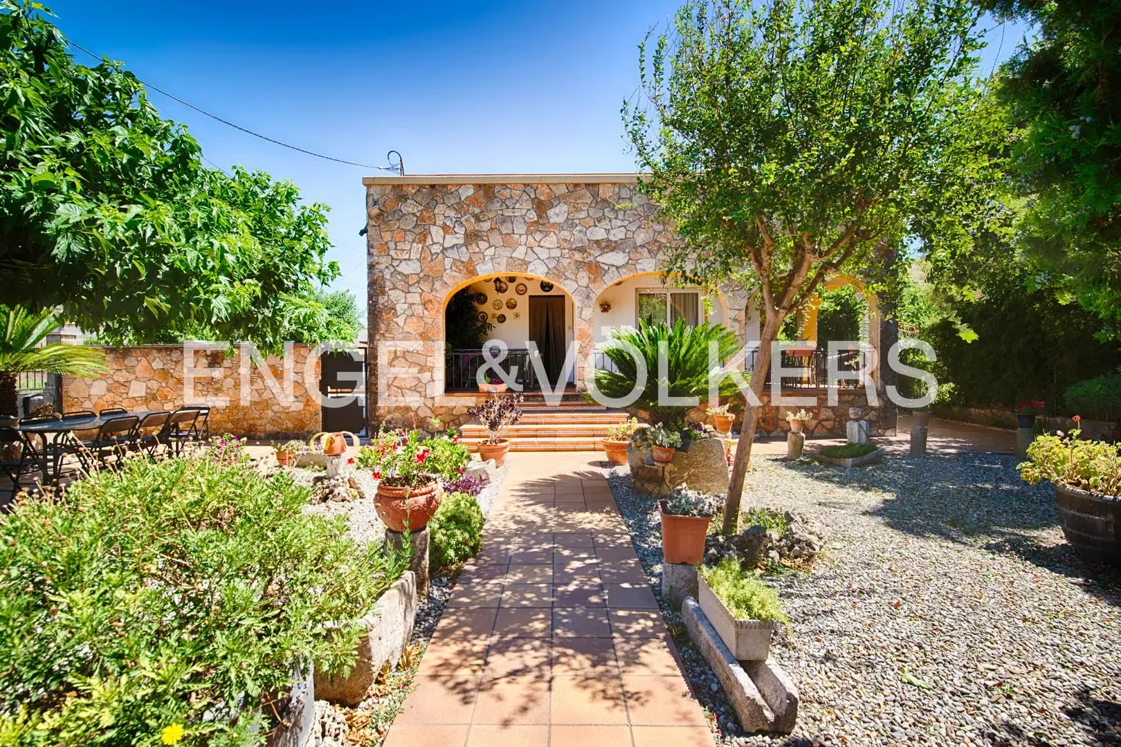 1 - verkoop huis fortia catalonia spanje