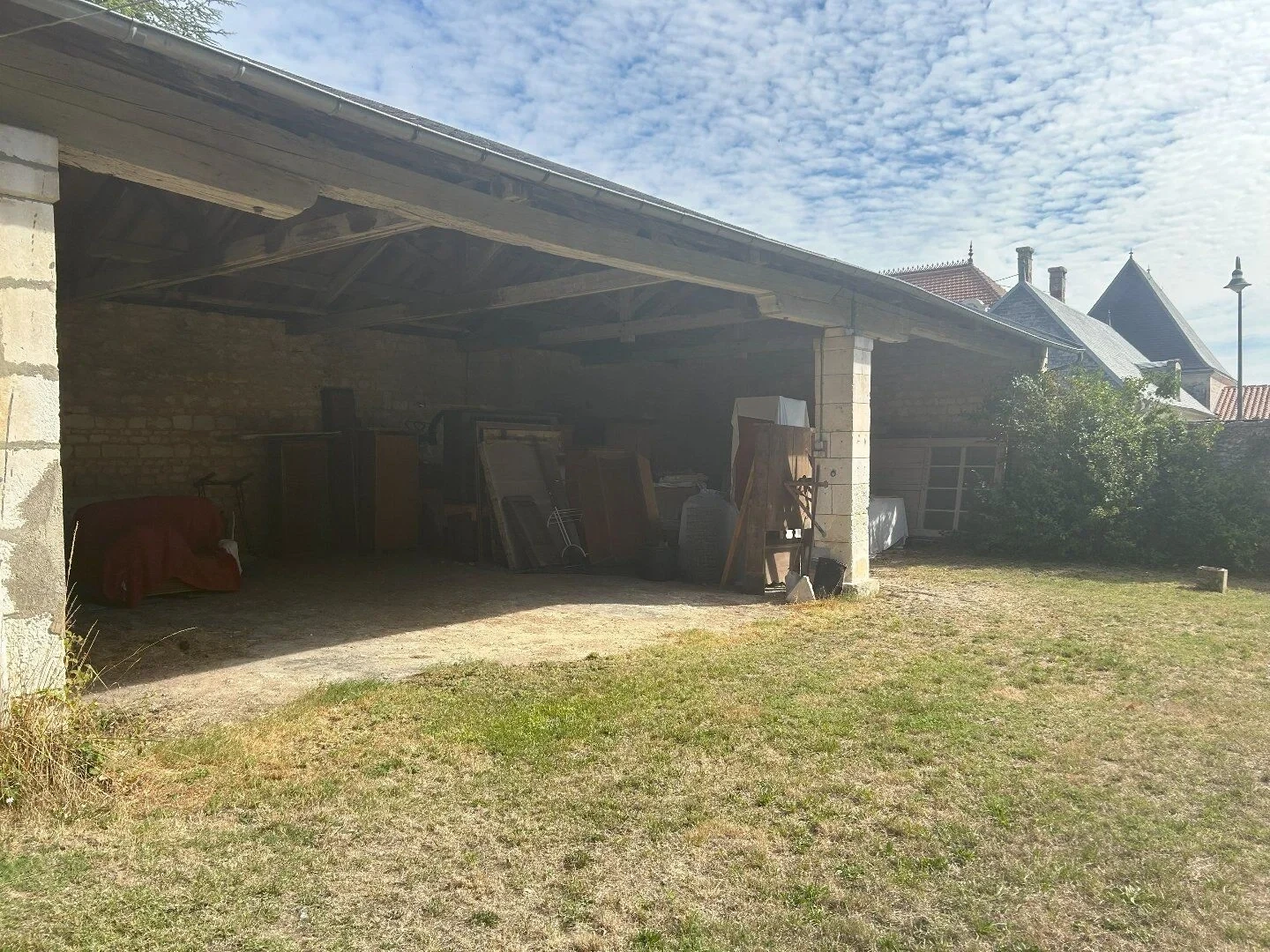 2 - vente immeuble port-d'envaux charente-maritime france