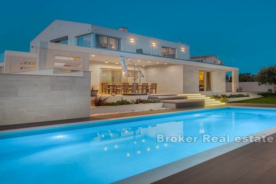 2 - venta casa vista al mar primošten šibenik-knin croacia