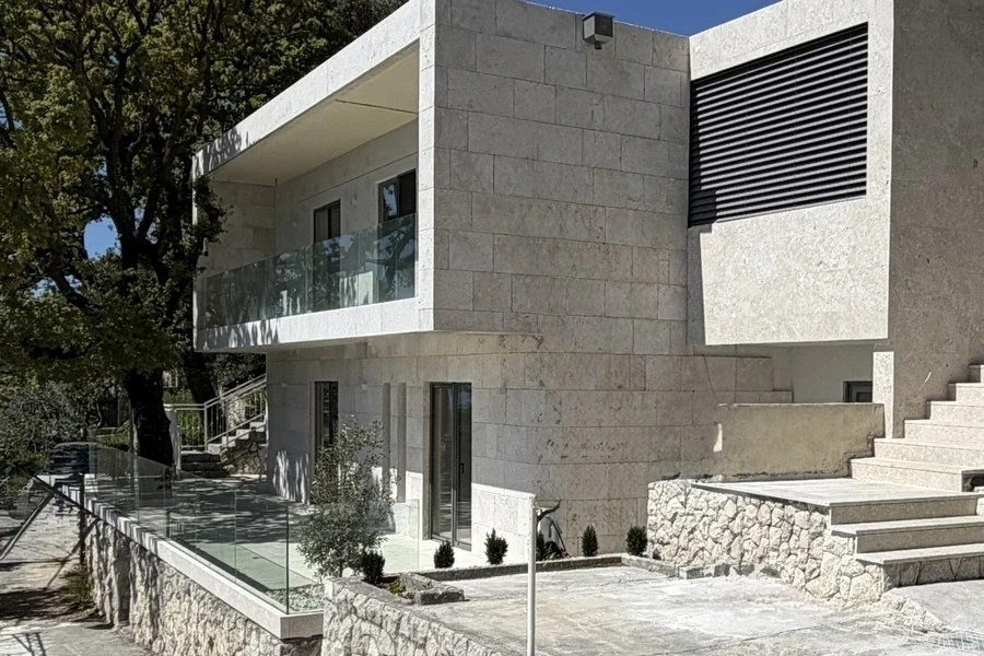 1 - vente immeuble vue mer omiš split-dalmatie croatie