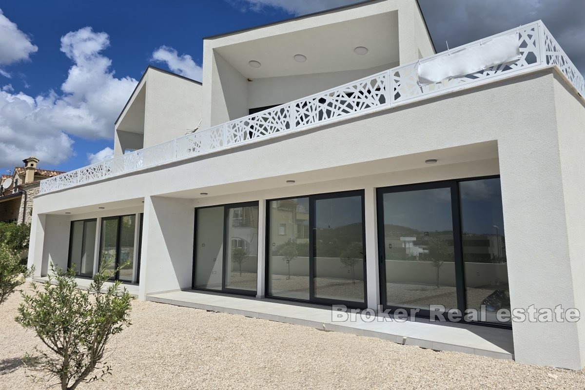 2 - venta casa vista al mar vodice šibenik-knin croacia