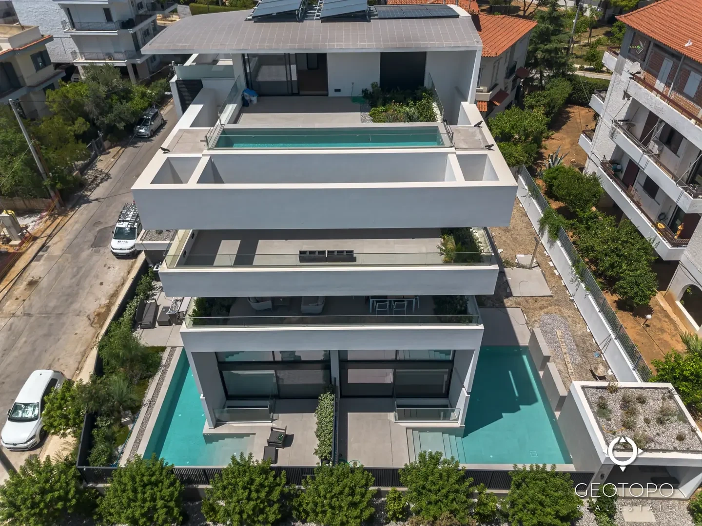 Casa vista de mar com piscina