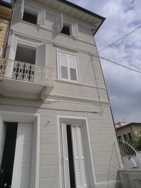 2 - venta apartamento vista al mar viareggio toscana italia