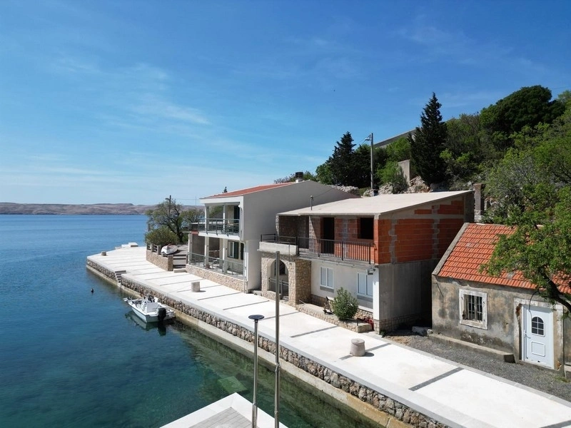 2 - vente maison pieds dans l'eau barić draga lika-senj croatie