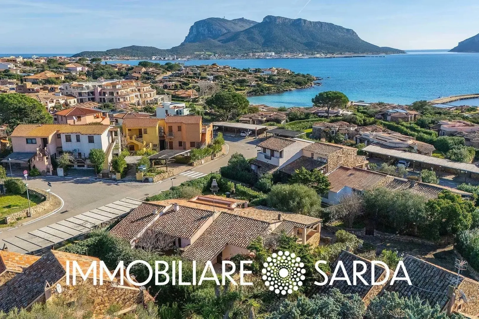 1 - venta casa a pie de playa golfo aranci cerdeña italia