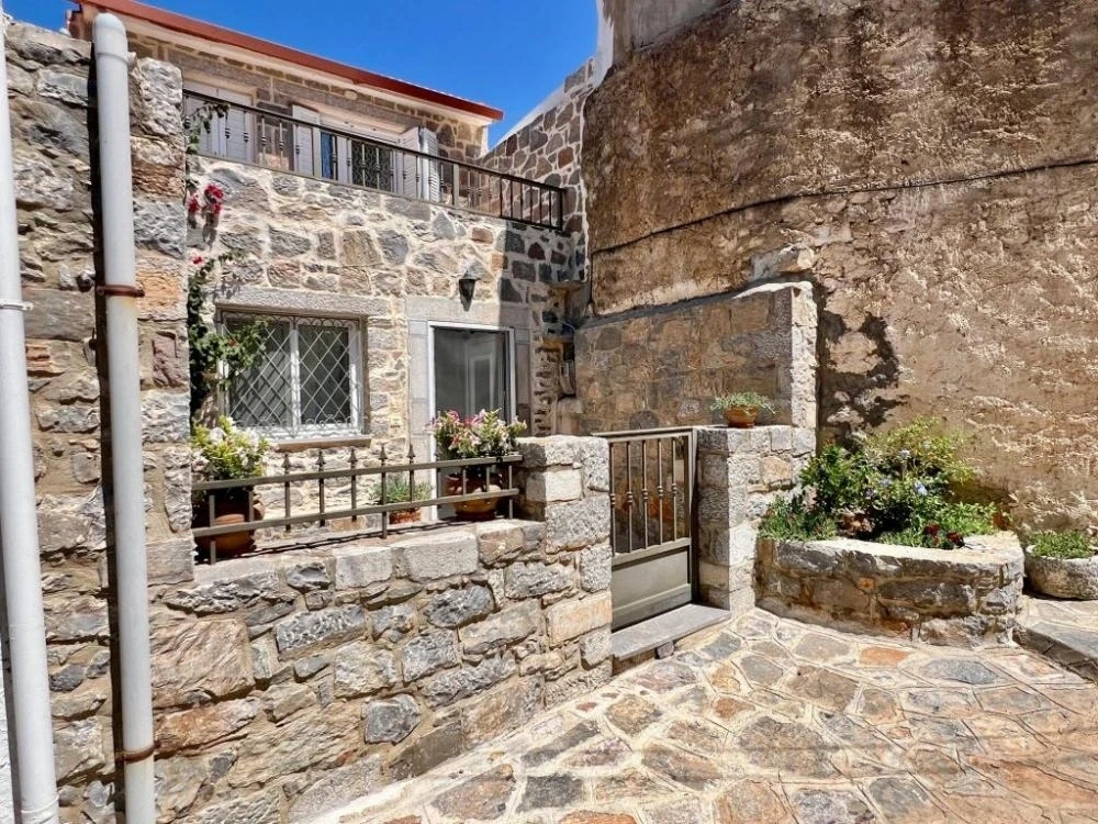 2 - vendita casa kastélli (neapoli) creta grecia