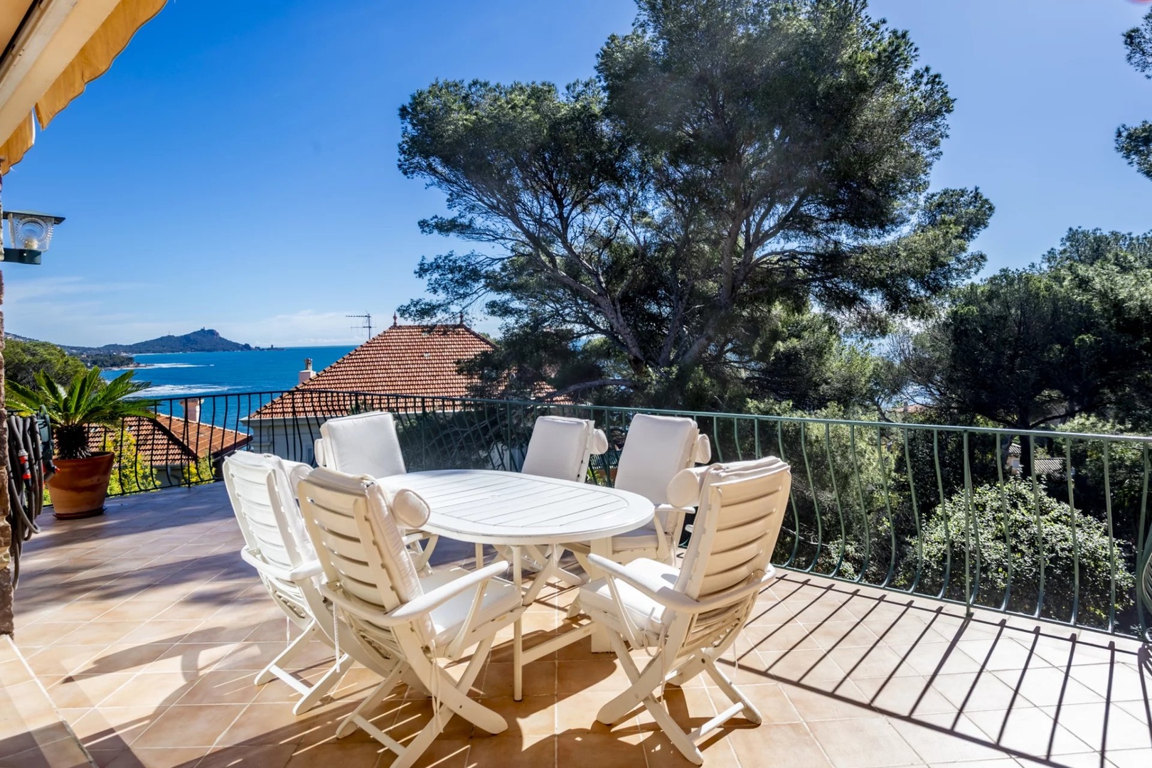 1 - sea view house for sale in saint-raphaël var france