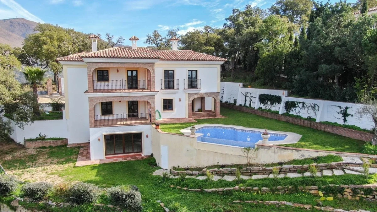 2 - venta casa casares - costa del sol andalucía españa