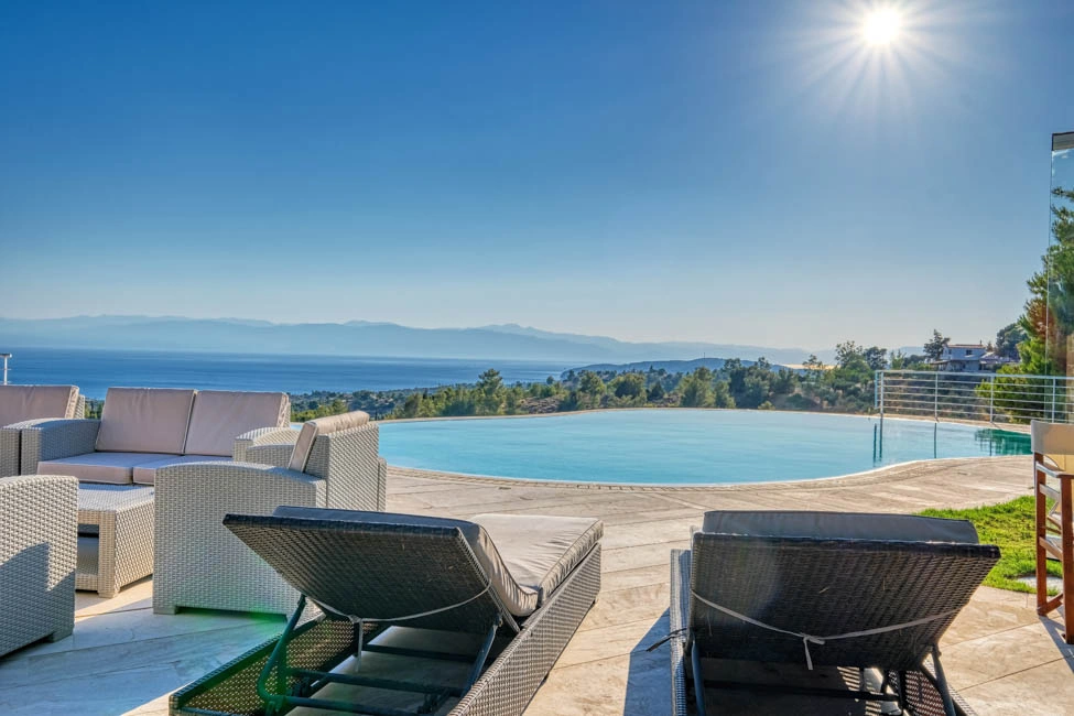 2 - villa for sale in porto cheli peloponnese greece