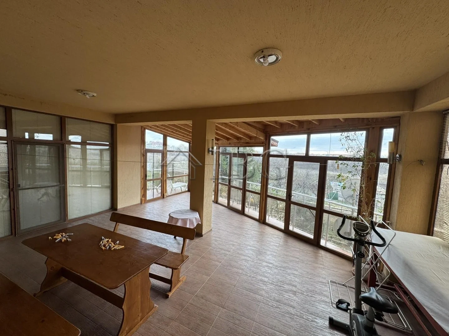 2 - продажа коммерция kosharitsa бургас болгария