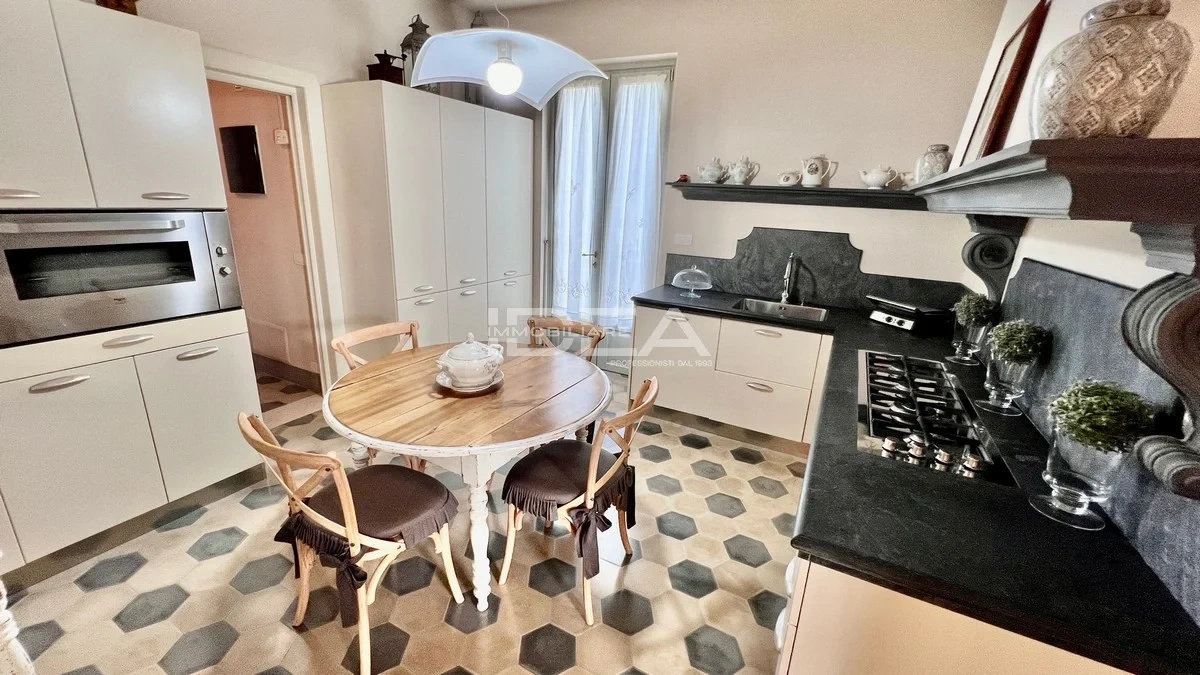 2 - venta casa capannori toscana italia