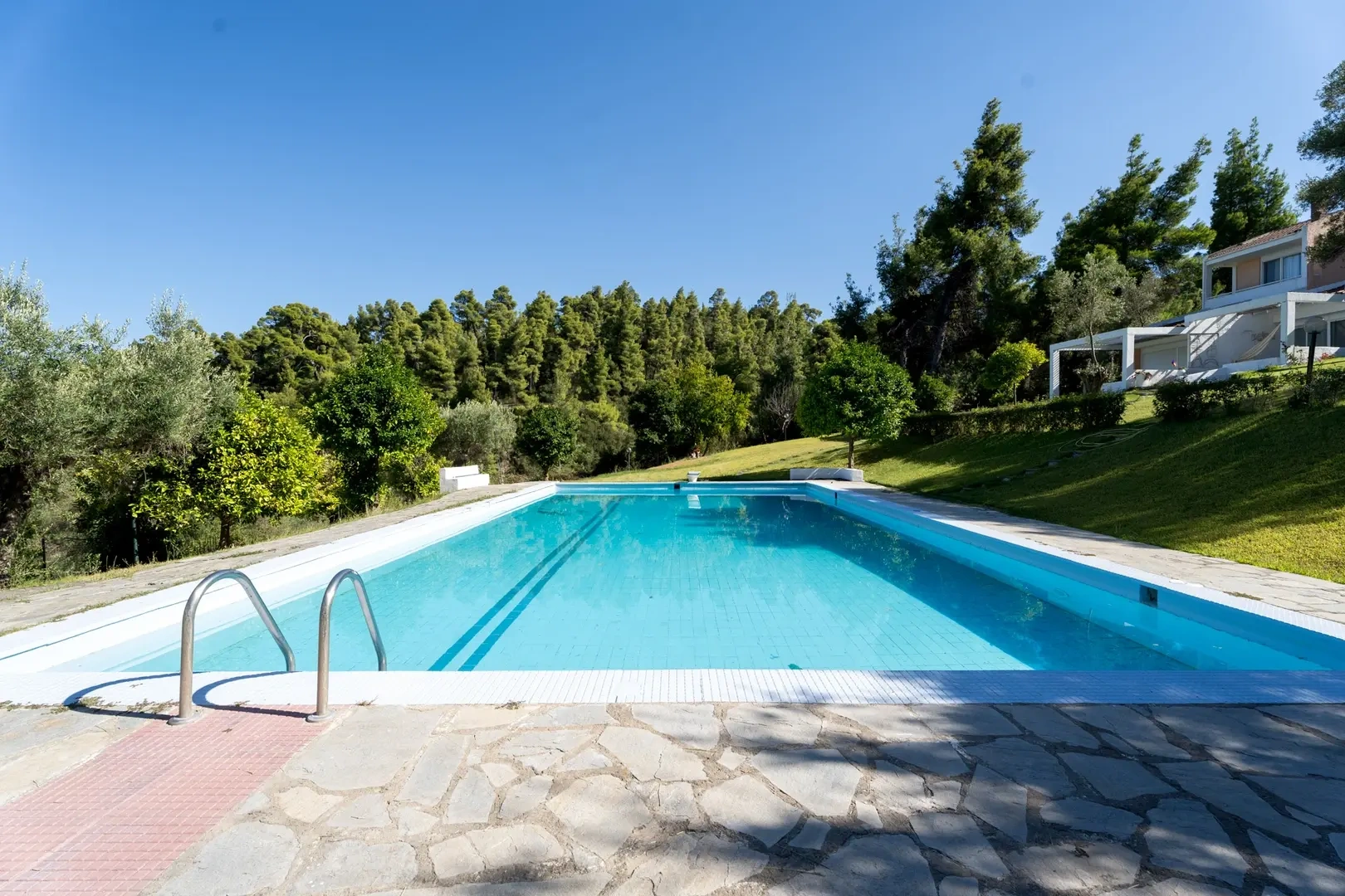 2 - vente maison polychrono macédoine centrale grèce