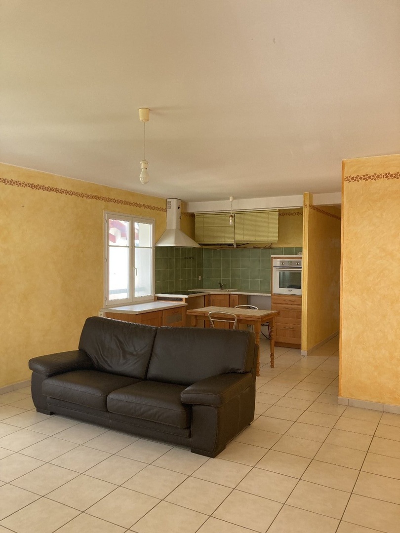 1 - apartment for sale in st-pée-sur-nivelle-côte basque pyrénées-atlantiques - côte basque france