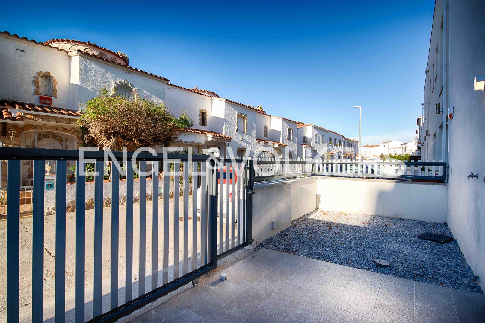 2 - verkauf haus empuriabrava katalonien spanien
