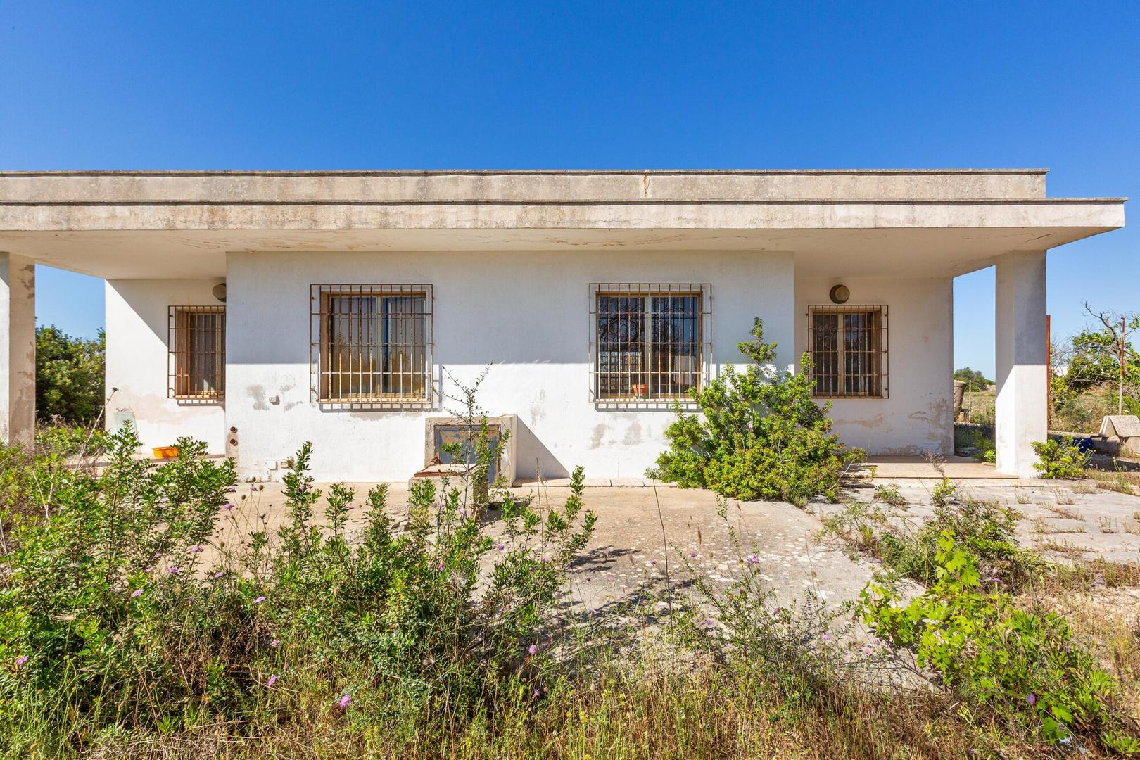 1 - verkoop huis uitzicht op zee salve apulia italië