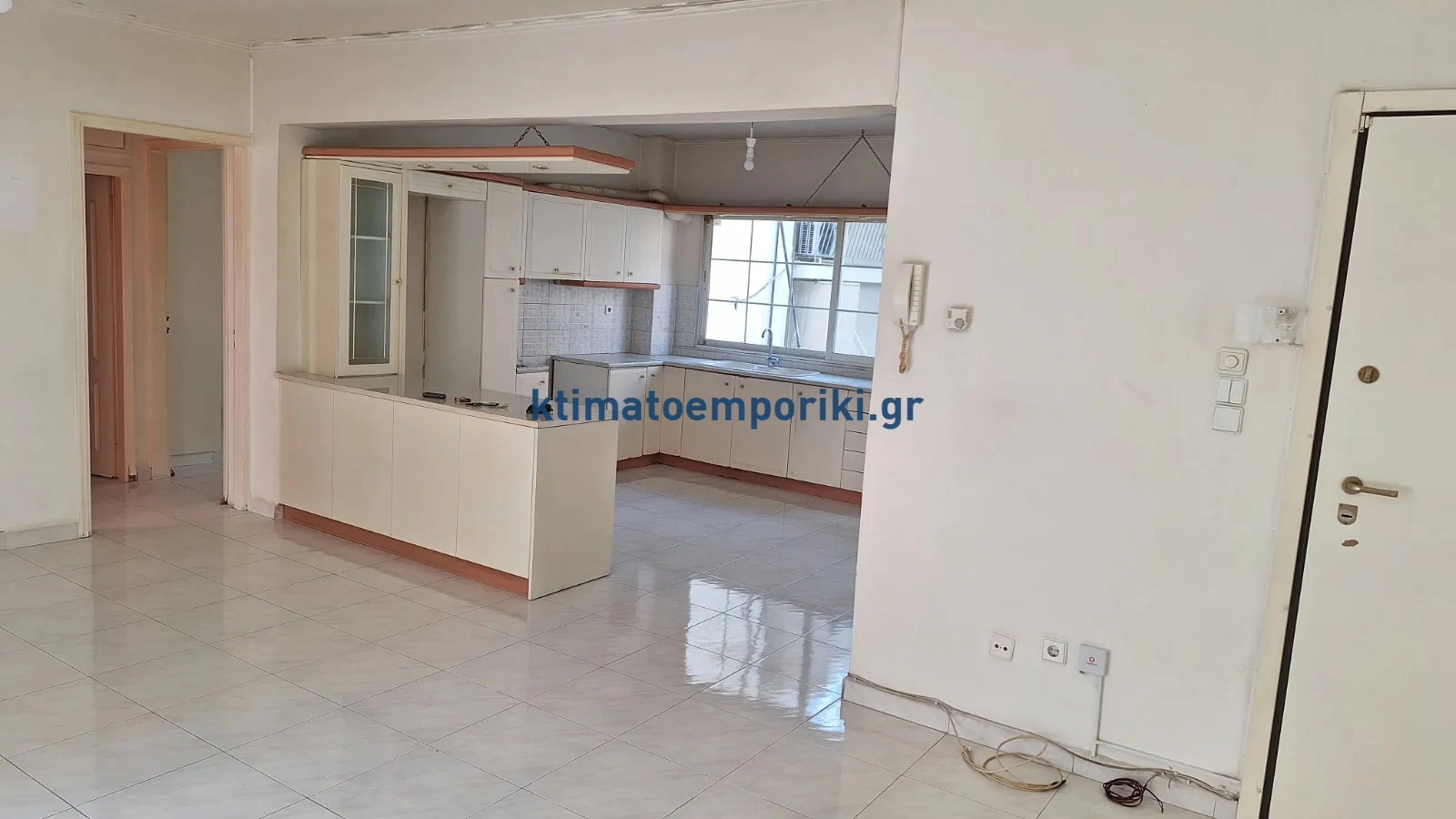 2 - продажа квартира вид моря piraeus аттика греция