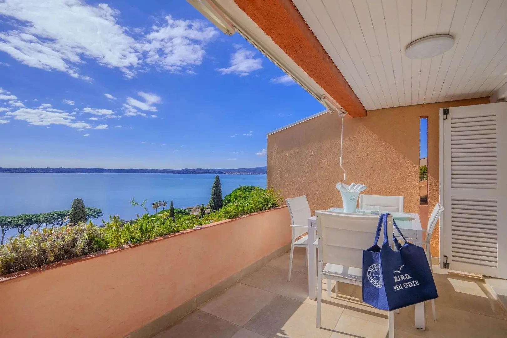 1 - affitto vacanze appartamento vista mare sainte-maxime var francia