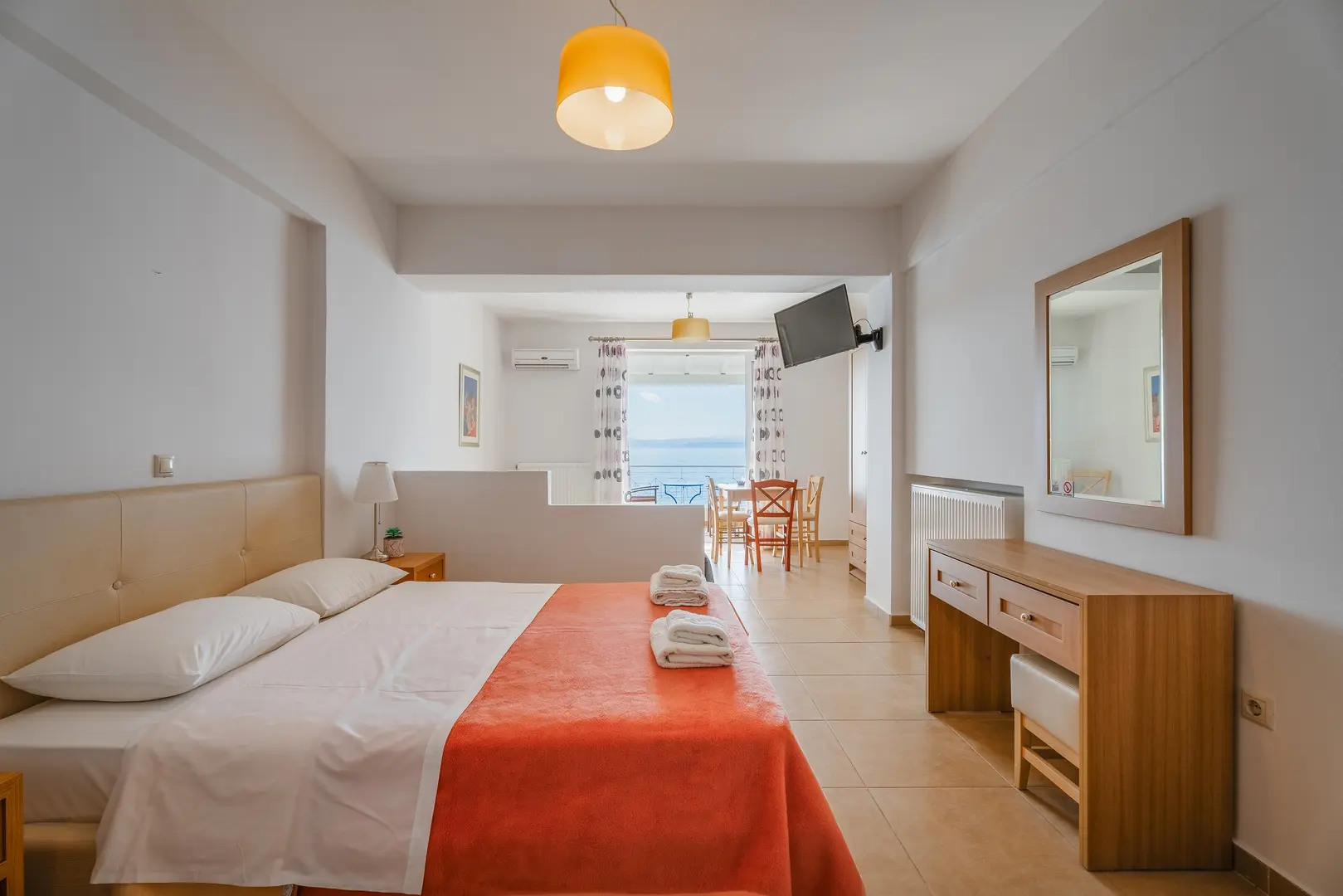 2 - vente appartement pieds dans l'eau límni grèce centrale grèce