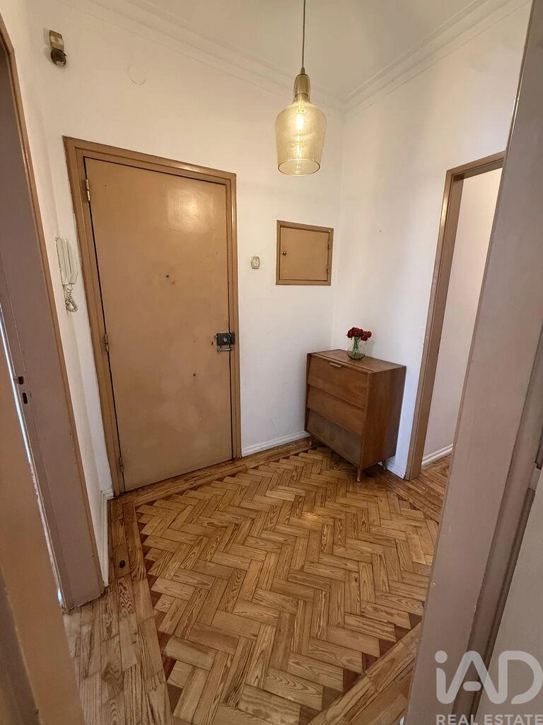 2 - apartment for sale in amadora lisbon region portugal