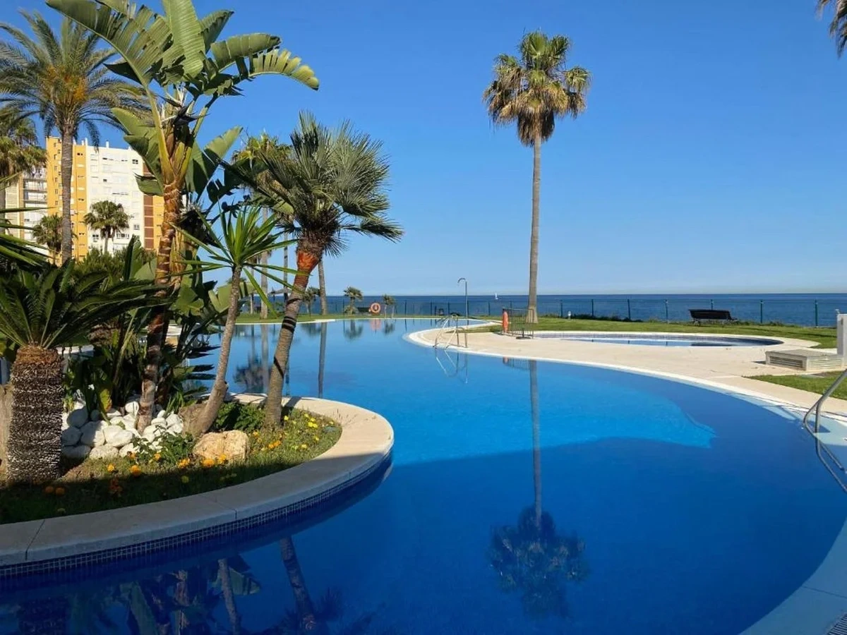 2 - продажа квартира ноги в воде calahonda - costa del sol андалусия испания