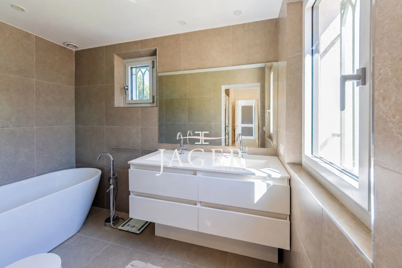2 - house for sale in grimaud var france