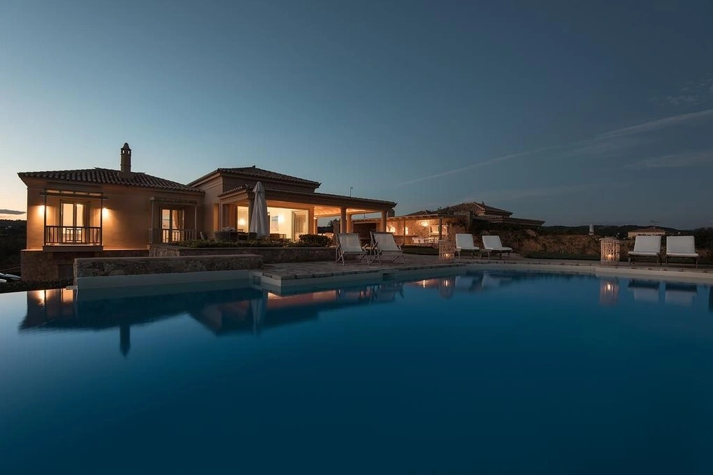 1 - venda casa frente ao mar porto cheli peloponeso grécia