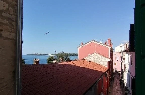 1 - verkoop appartement aan het water rovinj istria kroatië