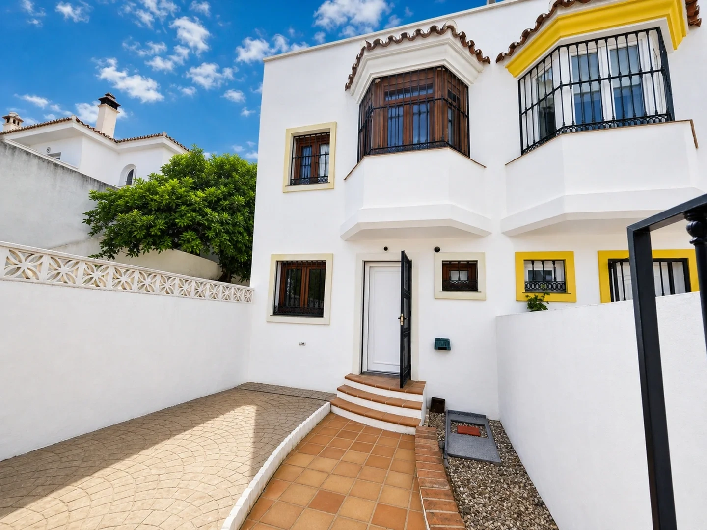 1 - verkoop huis uitzicht op zee manilva andalusië spanje