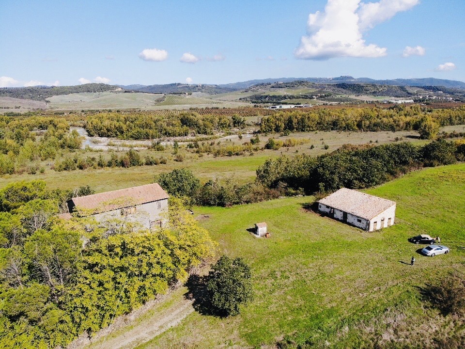 2 - venta propiedad cinigiano toscana italia