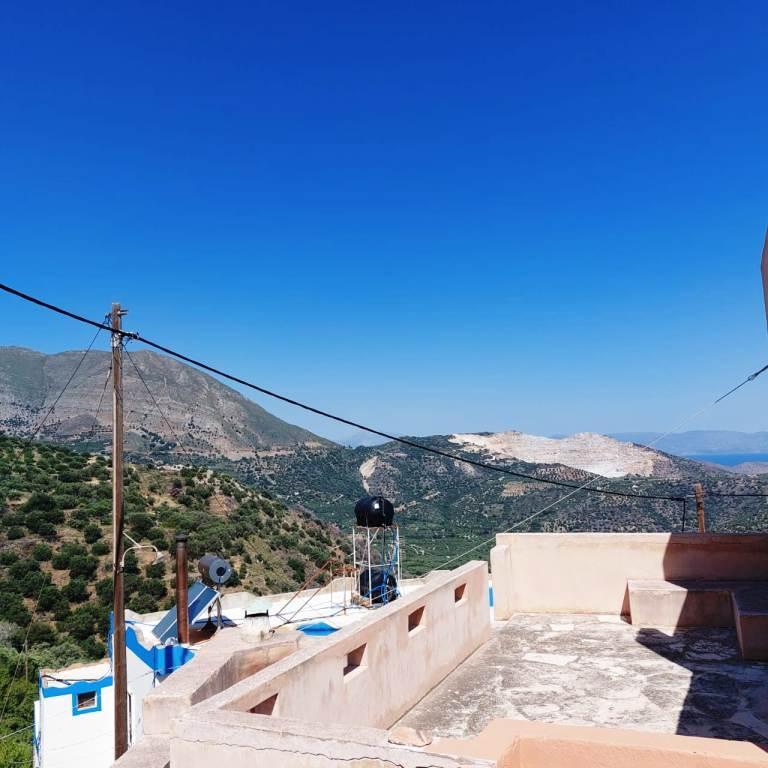 2 - venda casa sfáka creta grécia