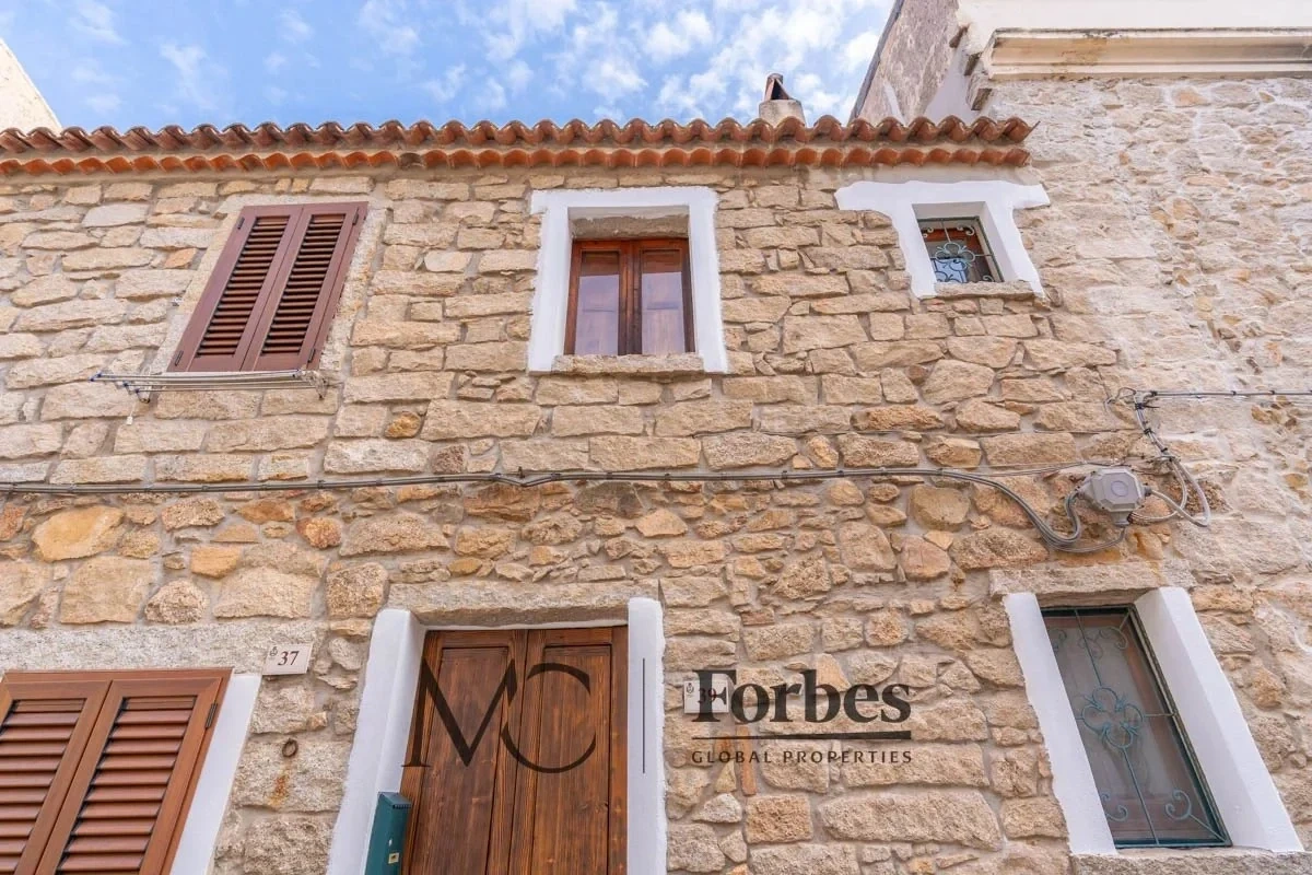 2 - venta casa berchidda cerdeña italia