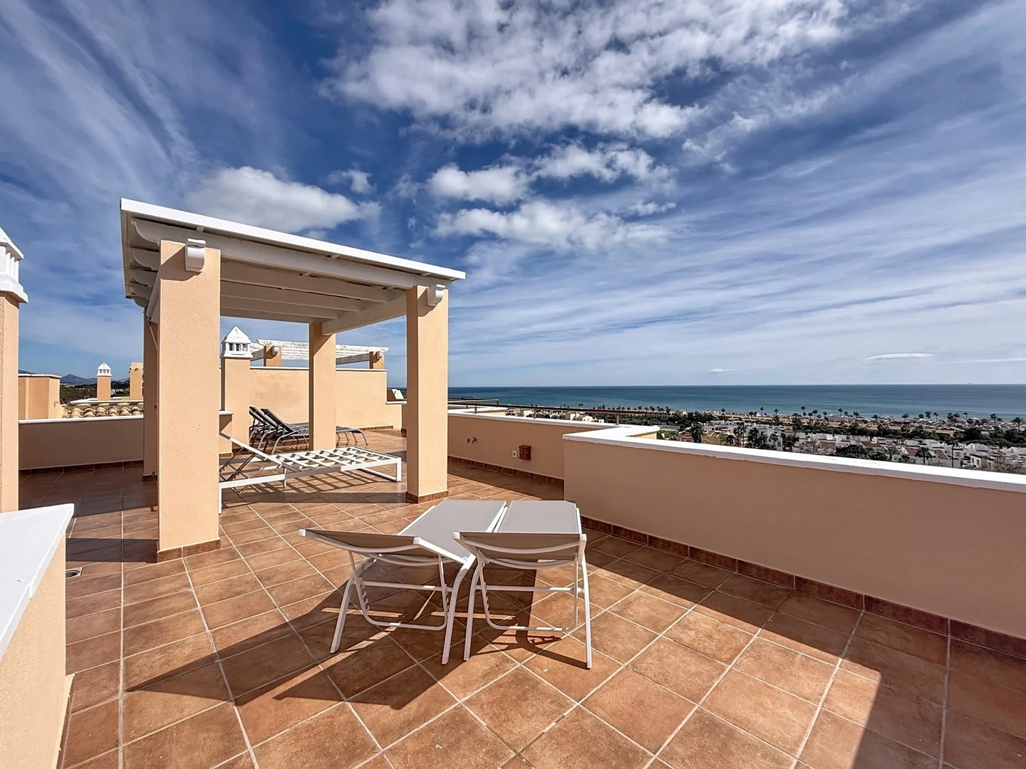 2 - venta apartamento vista al mar casares - costa del sol andalucía españa