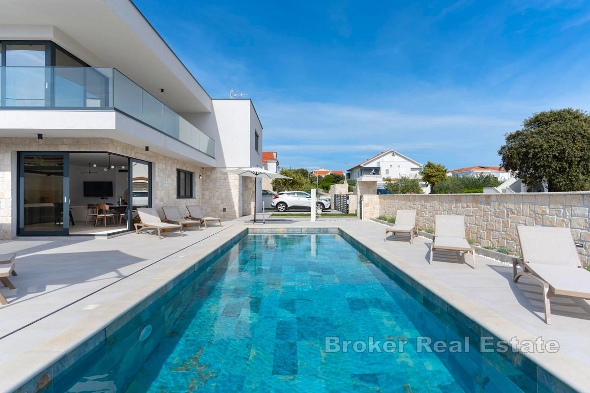 2 - venta casa a pie de playa pag zadar croacia