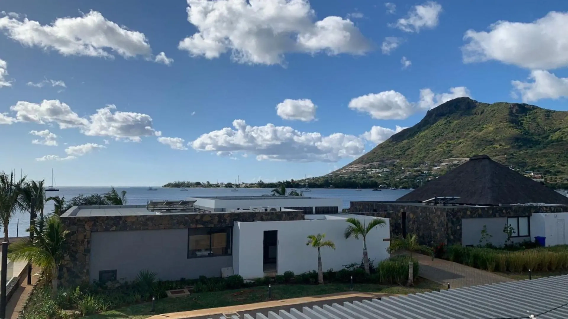 1 - verkauf wohnung direkt am wasser black river rivière noire mauritius